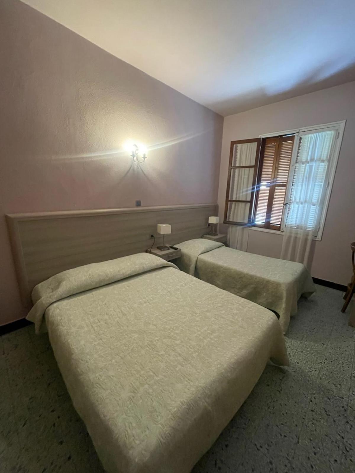 Hotel Les Calanques Пьяна Экстерьер фото